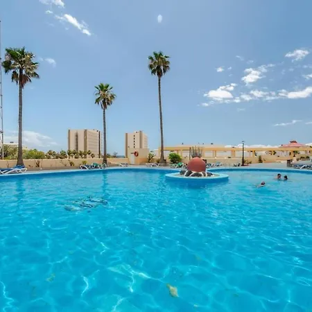 Panoramic Playa Americas 公寓 *